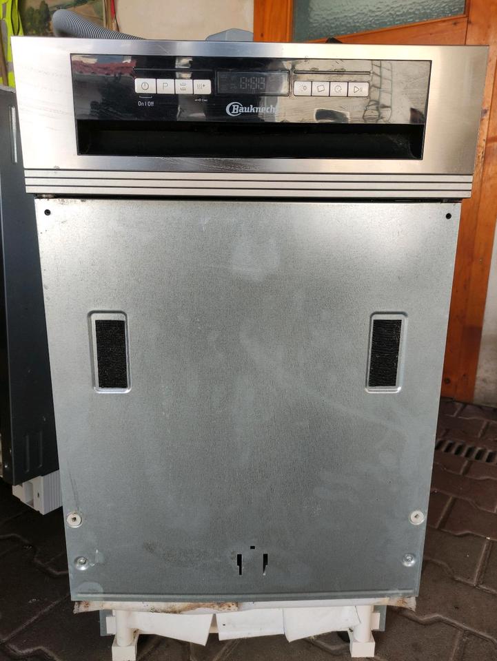 bauknecht geschirrspüler 45 cm teilintegrierbar